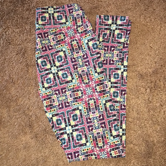 LuLaRoe set of 3 one size leggings - Picture 3 of 5